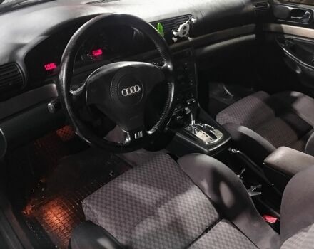 Черный Ауди А4, объемом двигателя 1.8 л и пробегом 275 тыс. км за 3555 $, фото 6 на Automoto.ua