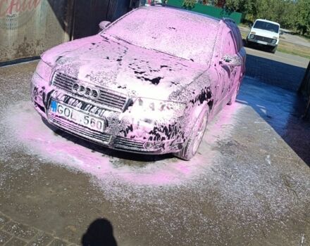 Черный Ауди А4, объемом двигателя 2 л и пробегом 300 тыс. км за 3000 $, фото 4 на Automoto.ua