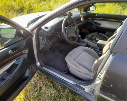 Чорний Ауді А4, об'ємом двигуна 1.9 л та пробігом 345 тис. км за 1650 $, фото 5 на Automoto.ua