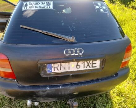 Чорний Ауді А4, об'ємом двигуна 1.9 л та пробігом 345 тис. км за 1650 $, фото 8 на Automoto.ua