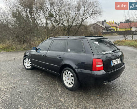 Чорний Ауді А4, об'ємом двигуна 1.6 л та пробігом 233 тис. км за 2700 $, фото 3 на Automoto.ua