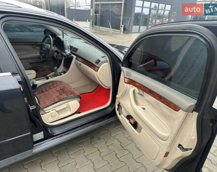 Черный Ауди А4, объемом двигателя 2.5 л и пробегом 330 тыс. км за 4750 $, фото 10 на Automoto.ua