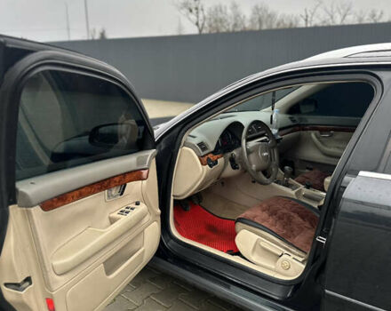 Черный Ауди А4, объемом двигателя 2.5 л и пробегом 330 тыс. км за 4750 $, фото 12 на Automoto.ua