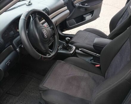 Черный Ауди А4, объемом двигателя 1.9 л и пробегом 350 тыс. км за 4200 $, фото 8 на Automoto.ua