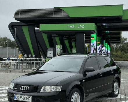 Черный Ауди А4, объемом двигателя 2 л и пробегом 304 тыс. км за 4850 $, фото 2 на Automoto.ua