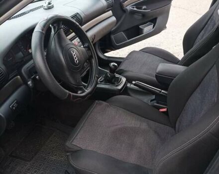 Черный Ауди А4, объемом двигателя 1.9 л и пробегом 345 тыс. км за 4200 $, фото 9 на Automoto.ua