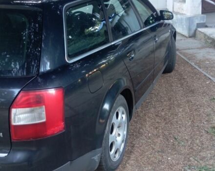 Черный Ауди А4, объемом двигателя 2.5 л и пробегом 440 тыс. км за 3000 $, фото 4 на Automoto.ua