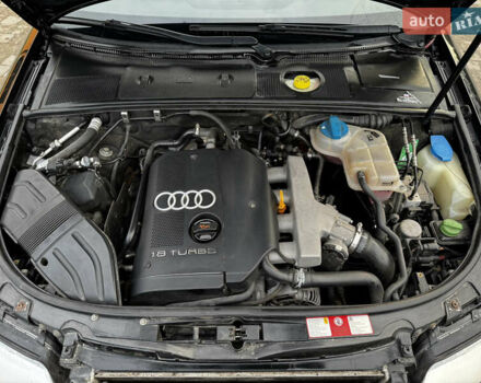 Чорний Ауді А4, об'ємом двигуна 1.78 л та пробігом 255 тис. км за 5900 $, фото 1 на Automoto.ua