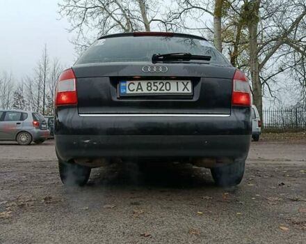 Черный Ауди А4, объемом двигателя 2.5 л и пробегом 300 тыс. км за 4500 $, фото 4 на Automoto.ua