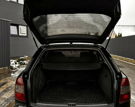 Черный Ауди А4, объемом двигателя 2.5 л и пробегом 340 тыс. км за 4999 $, фото 24 на Automoto.ua