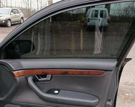 Черный Ауди А4, объемом двигателя 2.5 л и пробегом 300 тыс. км за 4500 $, фото 16 на Automoto.ua