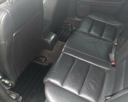 Черный Ауди А4, объемом двигателя 2.5 л и пробегом 315 тыс. км за 5200 $, фото 11 на Automoto.ua