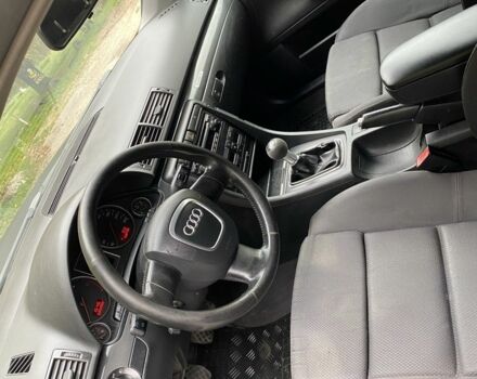 Черный Ауди А4, объемом двигателя 2.5 л и пробегом 123 тыс. км за 3999 $, фото 6 на Automoto.ua