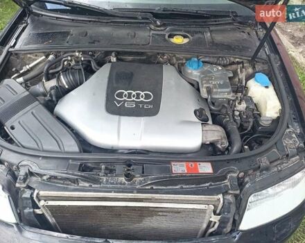 Черный Ауди А4, объемом двигателя 2.5 л и пробегом 315 тыс. км за 5200 $, фото 9 на Automoto.ua