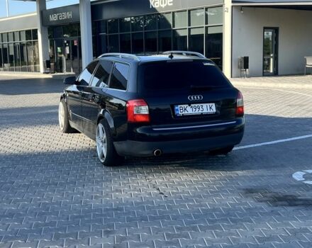 Ауді А4 2002 у Вінниці на Automoto.ua Чорний Ауді А4, об'ємом двигуна 2 л та пробігом 367 тис. км за 4750 $, фото 4 на Automoto.ua
