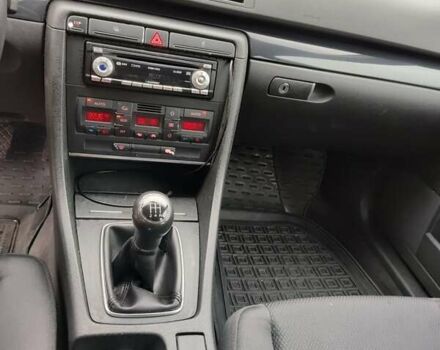 Чорний Ауді А4, об'ємом двигуна 1.6 л та пробігом 270 тис. км за 4950 $, фото 12 на Automoto.ua