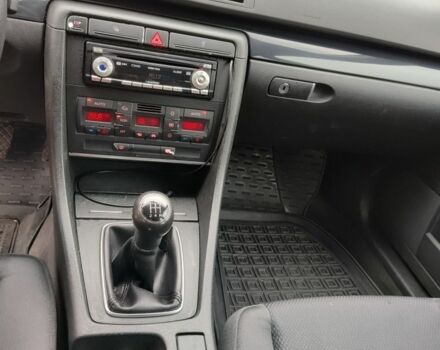 Черный Ауди А4, объемом двигателя 1.6 л и пробегом 265 тыс. км за 4950 $, фото 7 на Automoto.ua