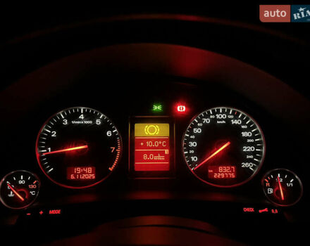 Чорний Ауді А4, об'ємом двигуна 1.6 л та пробігом 230 тис. км за 5600 $, фото 14 на Automoto.ua