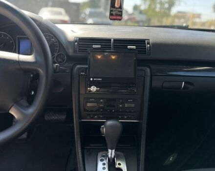 Черный Ауди А4, объемом двигателя 2 л и пробегом 253 тыс. км за 5800 $, фото 6 на Automoto.ua