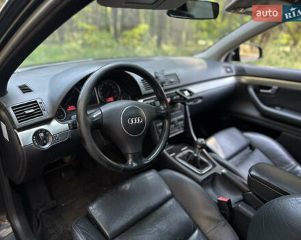 Черный Ауди А4, объемом двигателя 2.5 л и пробегом 378 тыс. км за 5500 $, фото 8 на Automoto.ua