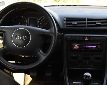 Черный Ауди А4, объемом двигателя 1.6 л и пробегом 187 тыс. км за 6750 $, фото 14 на Automoto.ua