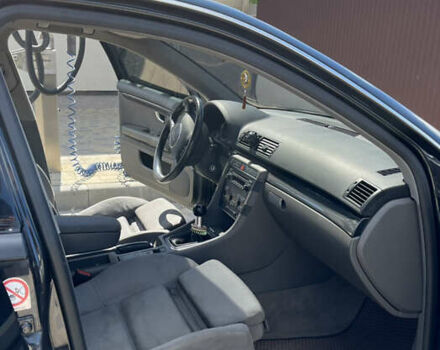 Черный Ауди А4, объемом двигателя 1.9 л и пробегом 381 тыс. км за 4000 $, фото 4 на Automoto.ua