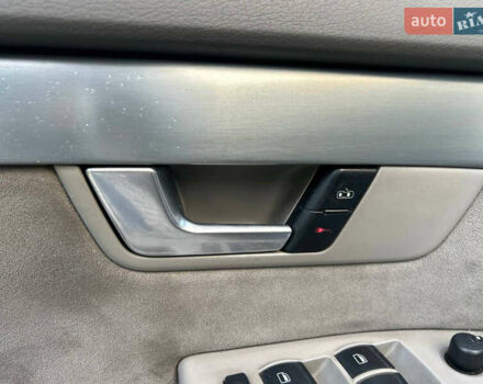 Чорний Ауді А4, об'ємом двигуна 2 л та пробігом 395 тис. км за 5950 $, фото 22 на Automoto.ua