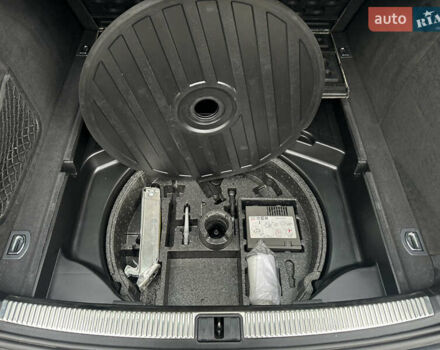 Ауді А4 2004 у Сарнах на Automoto.ua Чорний Ауді А4, об'ємом двигуна 1.8 л та пробігом 221 тис. км за 5950 $, фото 33 на Automoto.ua