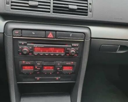 Черный Ауди А4, объемом двигателя 1.6 л и пробегом 200 тыс. км за 5600 $, фото 7 на Automoto.ua