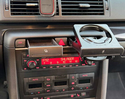 Чорний Ауді А4, об'ємом двигуна 1.6 л та пробігом 222 тис. км за 6300 $, фото 25 на Automoto.ua