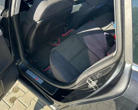 Черный Ауди А4, объемом двигателя 2 л и пробегом 335 тыс. км за 7000 $, фото 2 на Automoto.ua