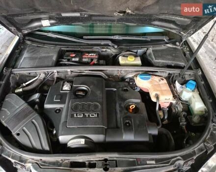 Черный Ауди А4, объемом двигателя 1.9 л и пробегом 314 тыс. км за 6700 $, фото 2 на Automoto.ua