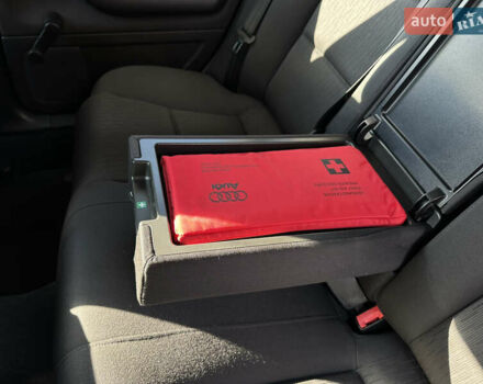 Ауди А4 2005 в Виннице на Automoto.ua Черный Ауди А4, объемом двигателя 1.6 л и пробегом 238 тыс. км за 6700 $, фото 34 на Automoto.ua