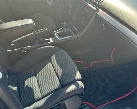 Черный Ауди А4, объемом двигателя 2 л и пробегом 335 тыс. км за 7000 $, фото 5 на Automoto.ua