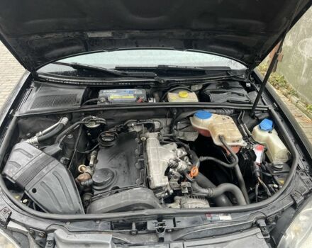 Черный Ауди А4, объемом двигателя 2 л и пробегом 276 тыс. км за 2850 $, фото 19 на Automoto.ua