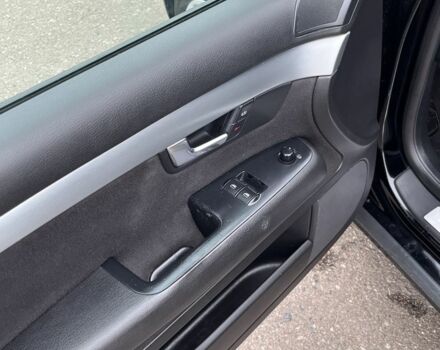 Черный Ауди А4, объемом двигателя 2 л и пробегом 276 тыс. км за 2850 $, фото 9 на Automoto.ua