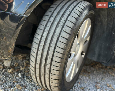 Ауди А4 2005 в Виннице на Automoto.ua Черный Ауди А4, объемом двигателя 1.6 л и пробегом 238 тыс. км за 6700 $, фото 51 на Automoto.ua