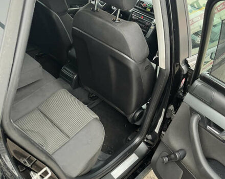 Чорний Ауді А4, об'ємом двигуна 2 л та пробігом 376 тис. км за 2850 $, фото 13 на Automoto.ua