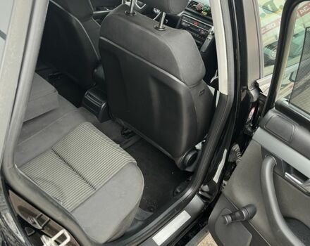 Черный Ауди А4, объемом двигателя 2 л и пробегом 276 тыс. км за 2850 $, фото 13 на Automoto.ua