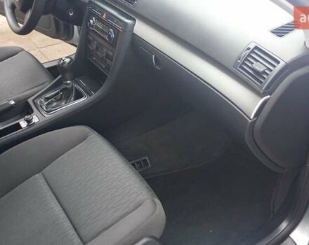 Черный Ауди А4, объемом двигателя 2 л и пробегом 209 тыс. км за 6600 $, фото 4 на Automoto.ua