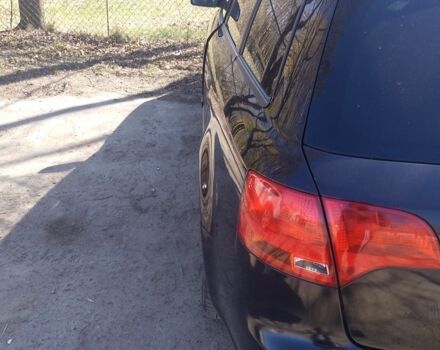 Чорний Ауді А4, об'ємом двигуна 2 л та пробігом 280 тис. км за 8000 $, фото 3 на Automoto.ua
