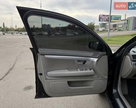 Черный Ауди А4, объемом двигателя 2 л и пробегом 337 тыс. км за 6200 $, фото 29 на Automoto.ua