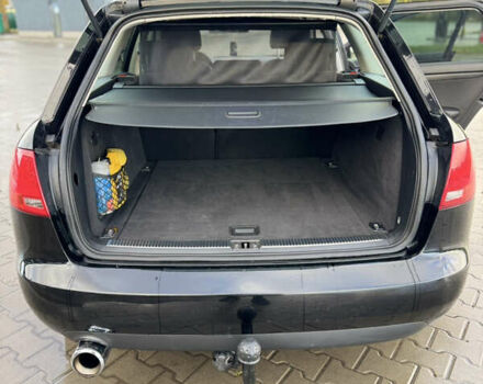 Черный Ауди А4, объемом двигателя 1.6 л и пробегом 326 тыс. км за 5450 $, фото 8 на Automoto.ua