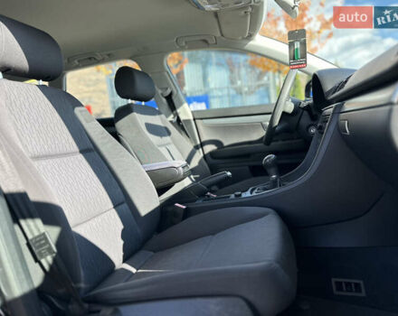 Ауди А4 2005 в Виннице на Automoto.ua Черный Ауди А4, объемом двигателя 1.6 л и пробегом 238 тыс. км за 6700 $, фото 43 на Automoto.ua