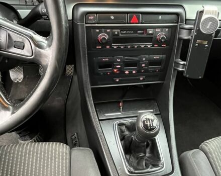 Черный Ауди А4, объемом двигателя 2 л и пробегом 276 тыс. км за 2850 $, фото 8 на Automoto.ua