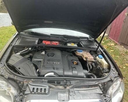 Черный Ауди А4, объемом двигателя 1.9 л и пробегом 280 тыс. км за 5300 $, фото 4 на Automoto.ua