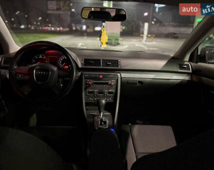 Черный Ауди А4, объемом двигателя 2 л и пробегом 300 тыс. км за 2950 $, фото 9 на Automoto.ua