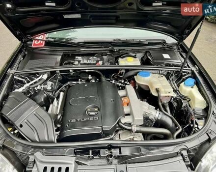 Чорний Ауді А4, об'ємом двигуна 1.8 л та пробігом 218 тис. км за 7650 $, фото 101 на Automoto.ua