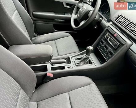 Чорний Ауді А4, об'ємом двигуна 1.8 л та пробігом 218 тис. км за 7650 $, фото 80 на Automoto.ua