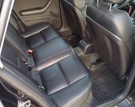 Черный Ауди А4, объемом двигателя 1.6 л и пробегом 237 тыс. км за 7777 $, фото 7 на Automoto.ua